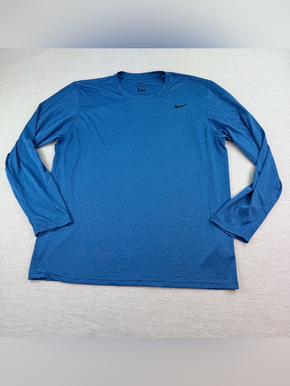 Nike Men's XL Long-Sleeve‎ Crew neck athletic Performance Tee in blue